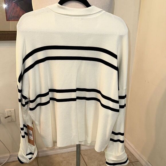 NWT Cyrus White/Black Striped Top Size XL - Picture 7 of 8